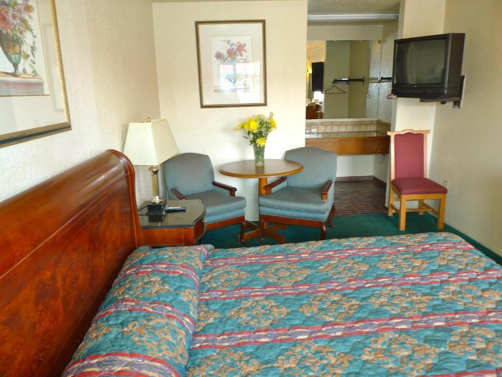 Budget Inn Morgan Hill Room photo