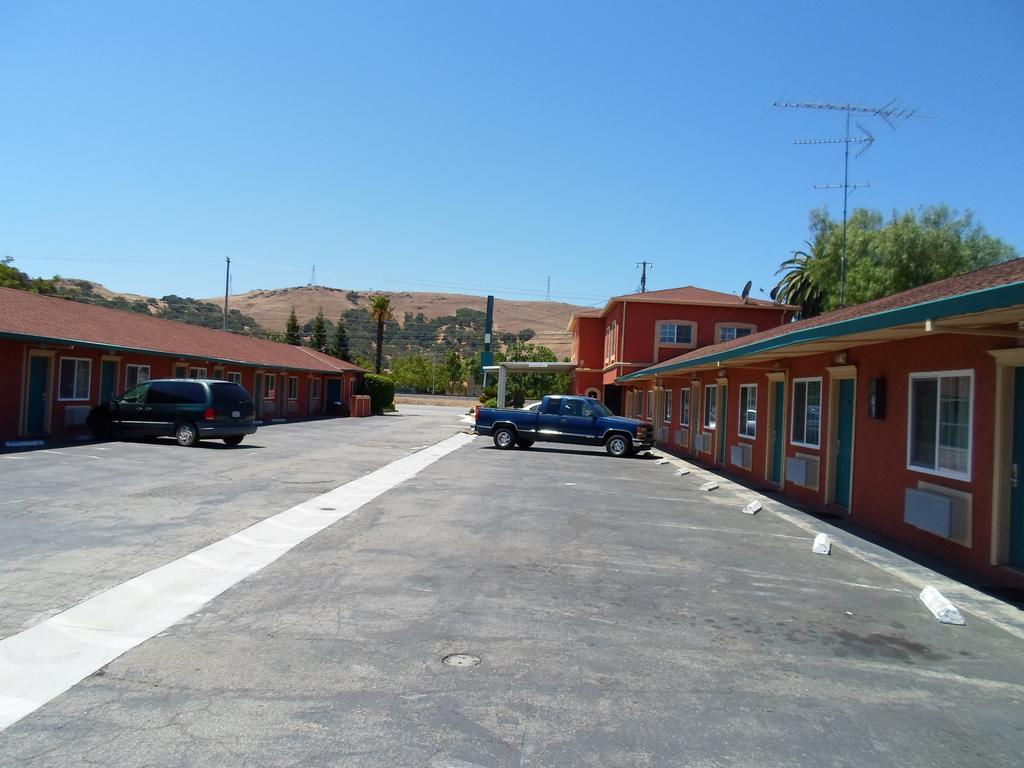 Budget Inn Morgan Hill Exterior photo